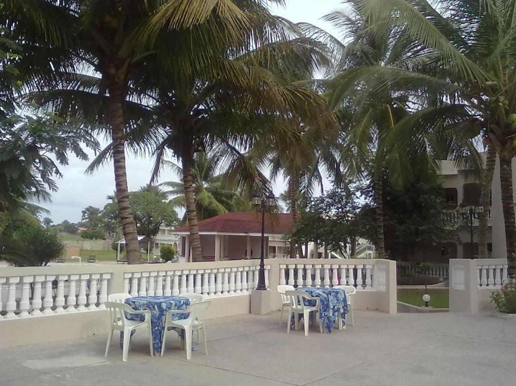 Mansea Beach Hotel Kololi Bagian luar foto
