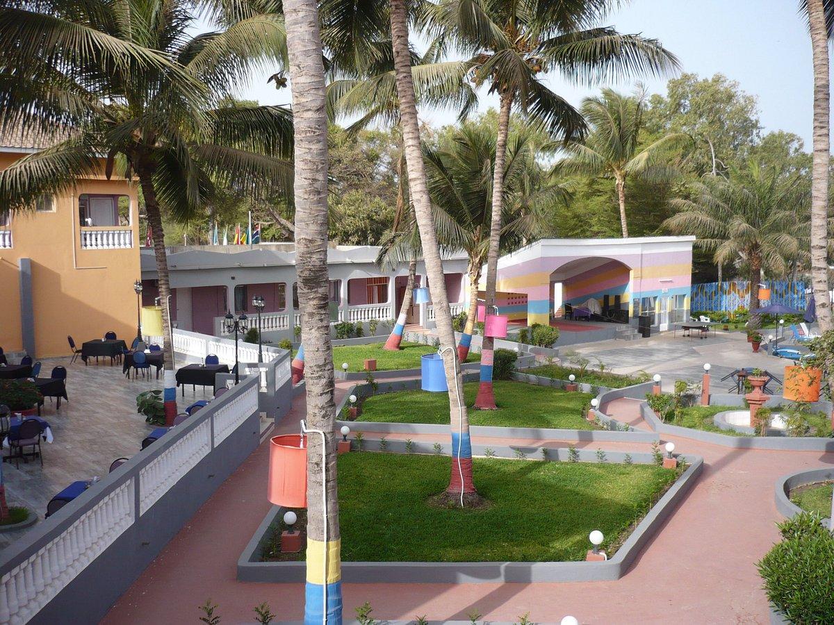 Mansea Beach Hotel Kololi Bagian luar foto