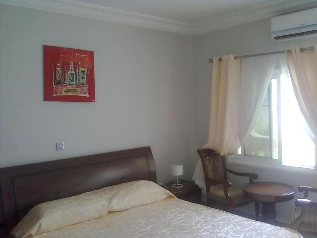 Mansea Beach Hotel Kololi Bagian luar foto