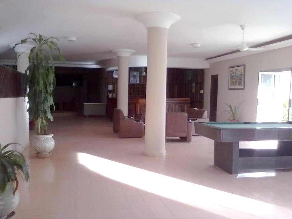 Mansea Beach Hotel Kololi Bagian luar foto