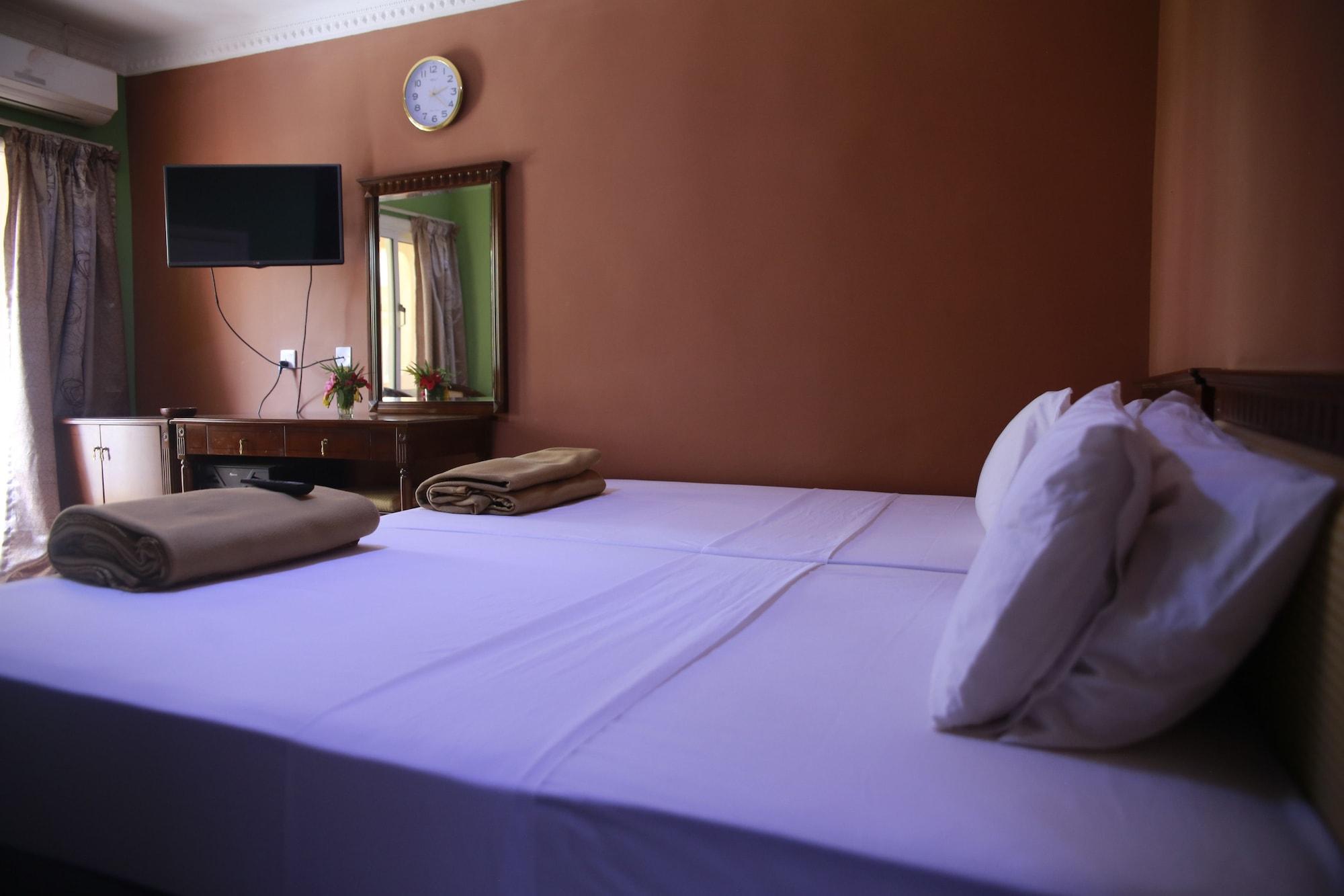 Mansea Beach Hotel Kololi Bagian luar foto