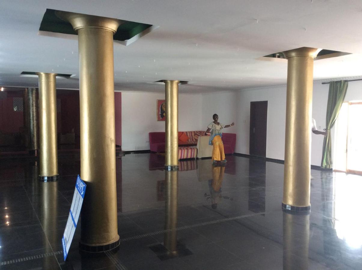 Mansea Beach Hotel Kololi Bagian luar foto