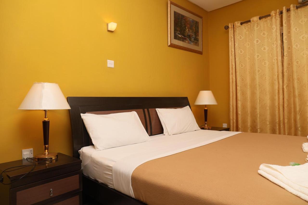 Mansea Beach Hotel Kololi Bagian luar foto