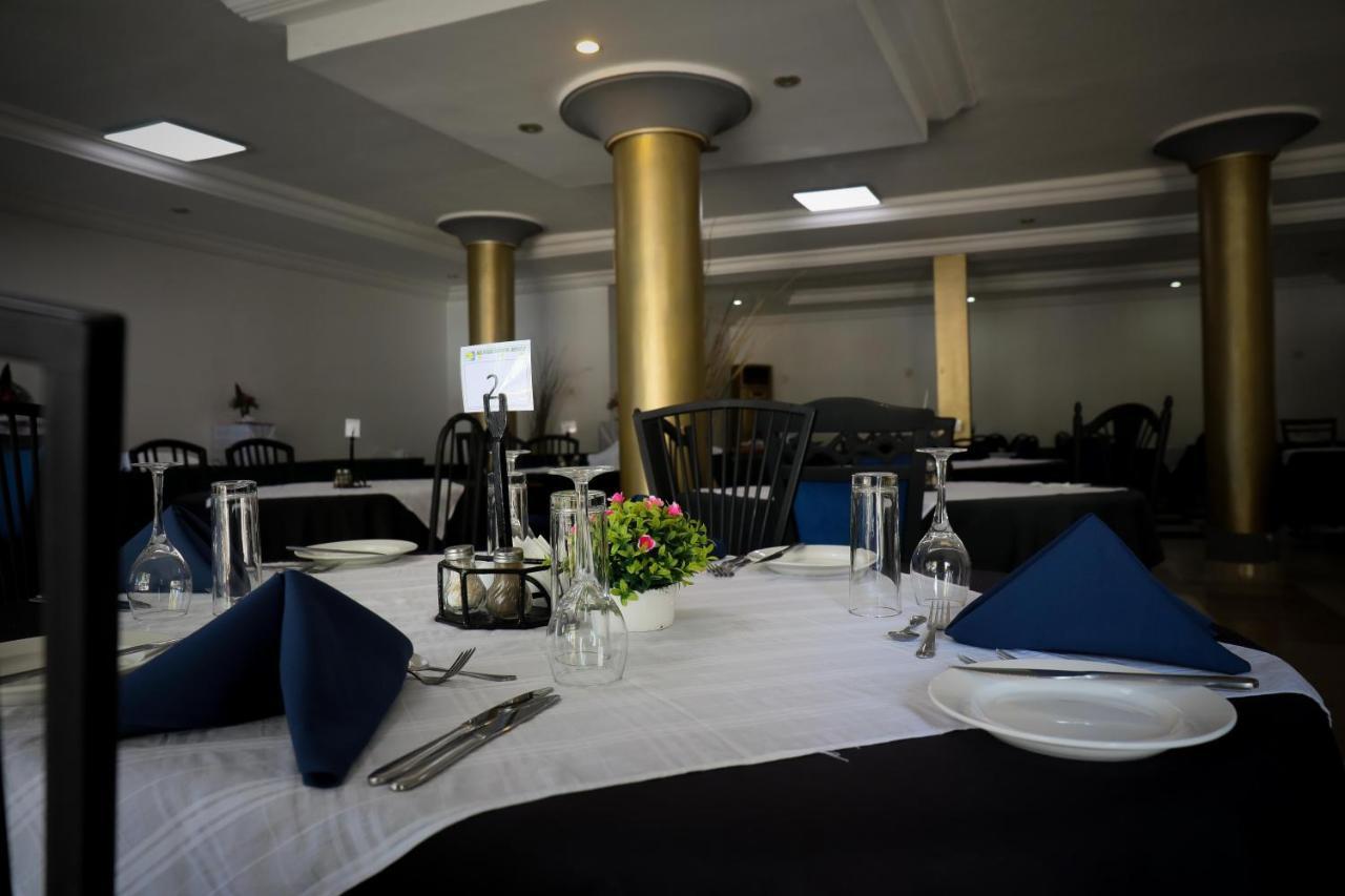 Mansea Beach Hotel Kololi Bagian luar foto