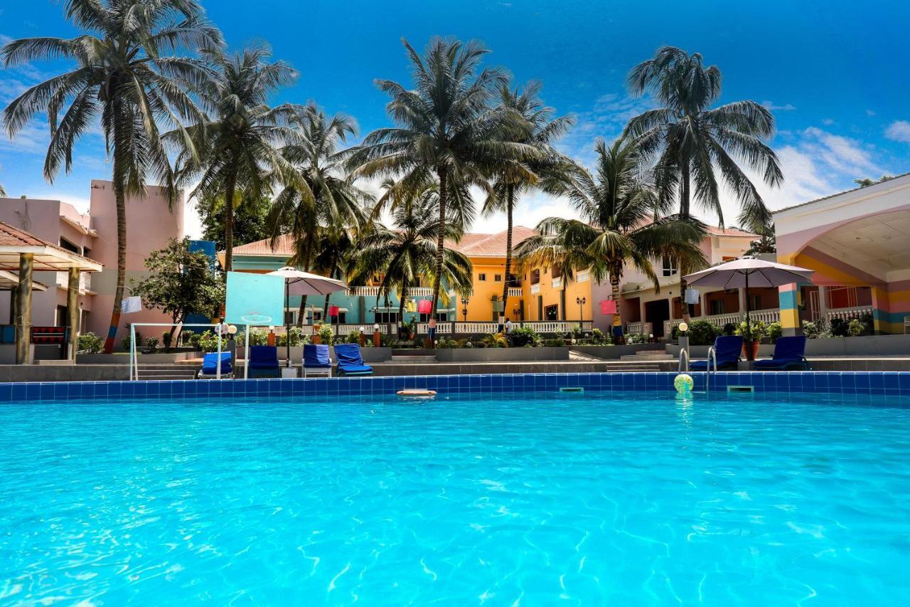Mansea Beach Hotel Kololi Bagian luar foto