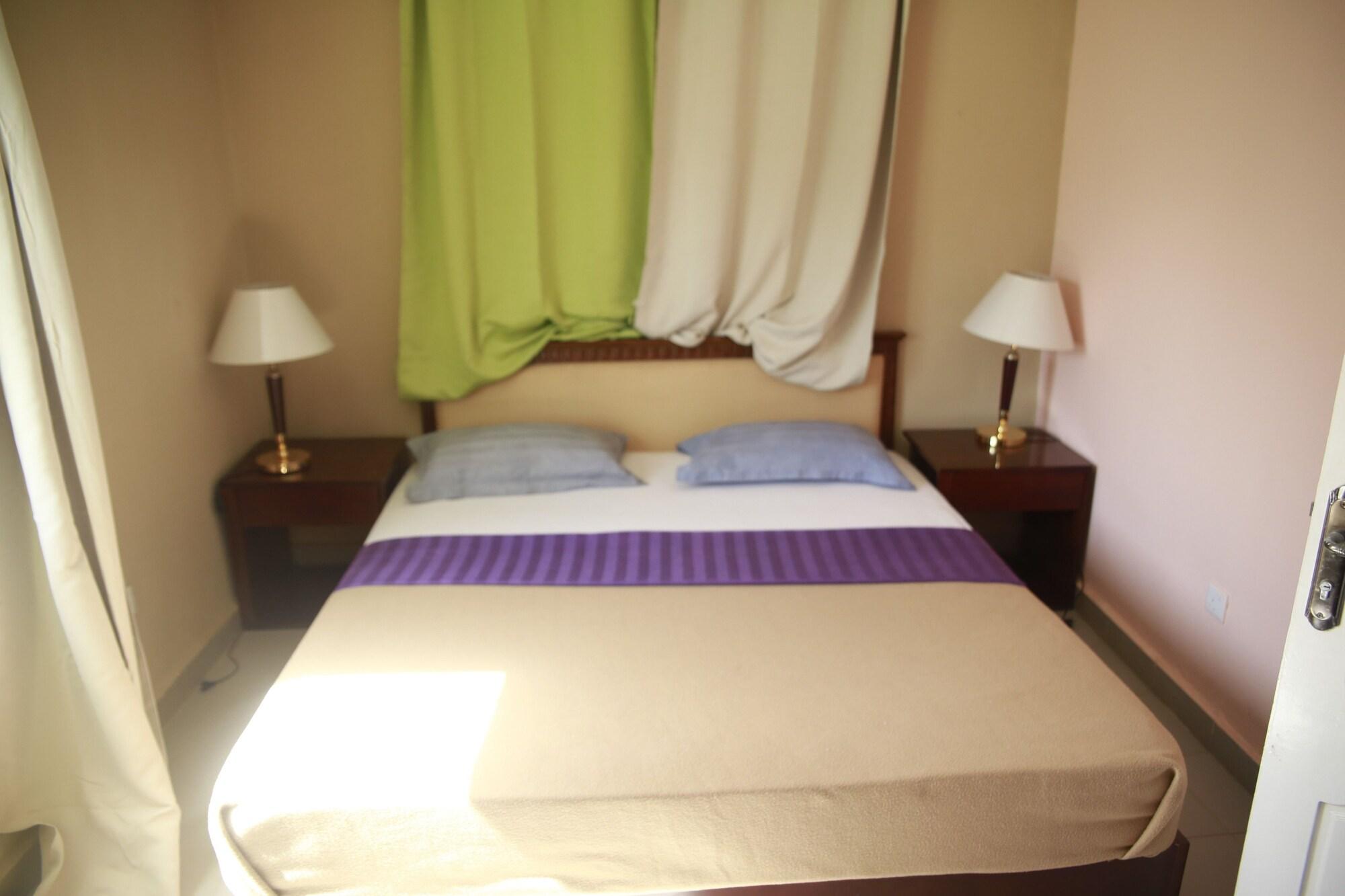 Mansea Beach Hotel Kololi Bagian luar foto